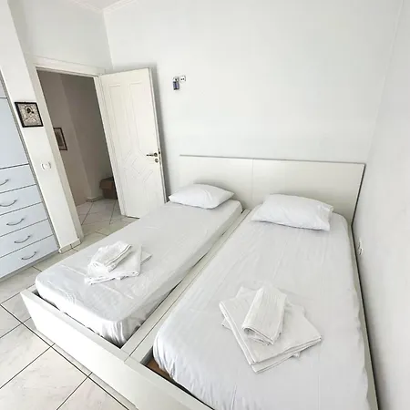 Apartment Amazing House In Lefkes W/ Private Parking