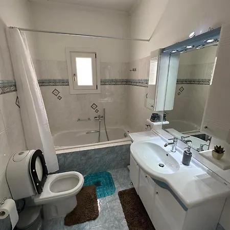 Apartment Amazing House In Lefkes W/ Private Parking